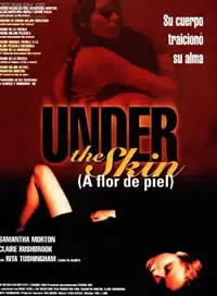 《皮肤之下》：斯嘉丽·约翰逊化身异星魅影，一场关于人性的冰冷实验与视觉盛宴！